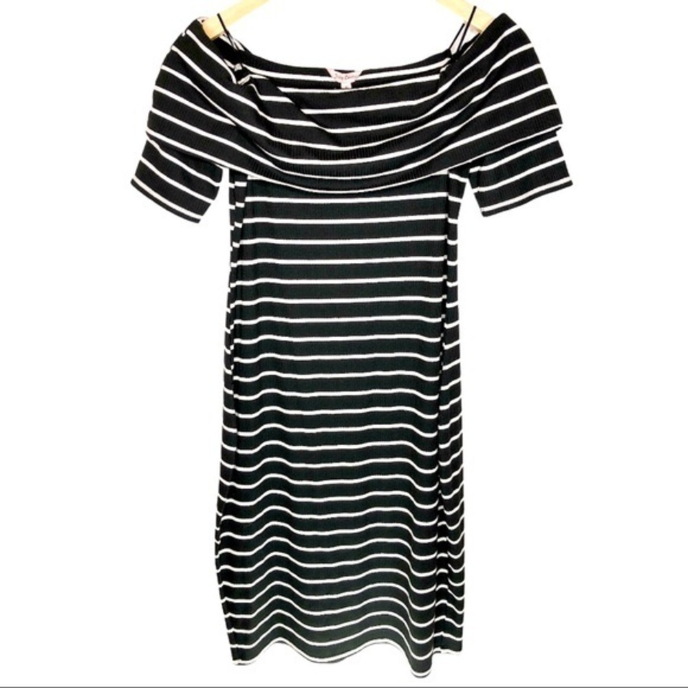 Juicy Couture Black and White Striped Off the Shoulder Mini Dress Size Medium